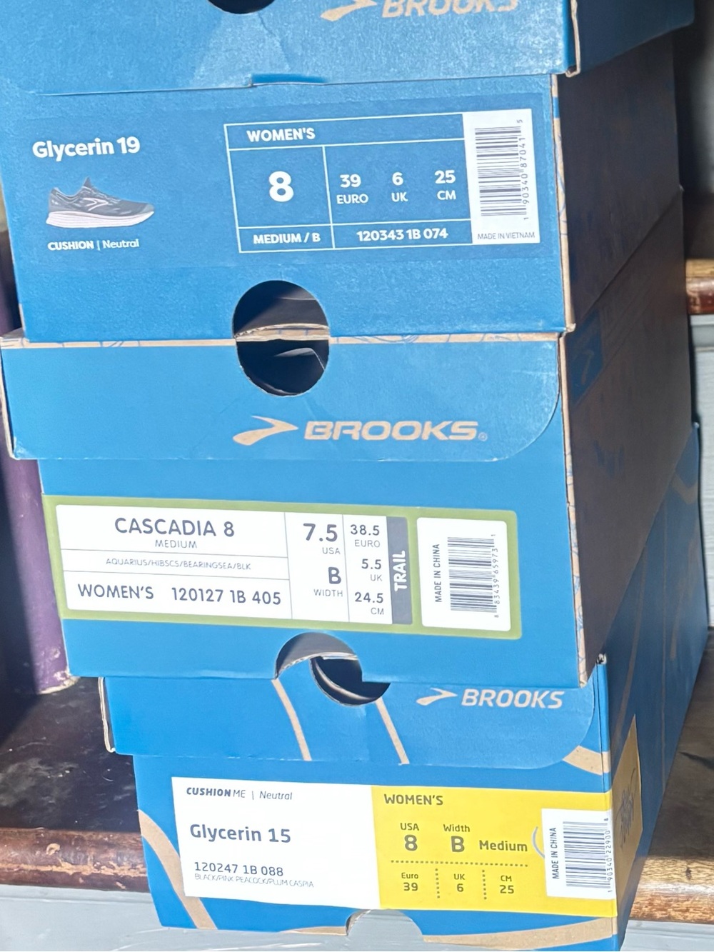 Brooks shoes multi. styles sizes 7.5&8 ! IM for more pics!